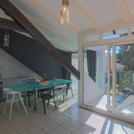 Apartment Luxattic