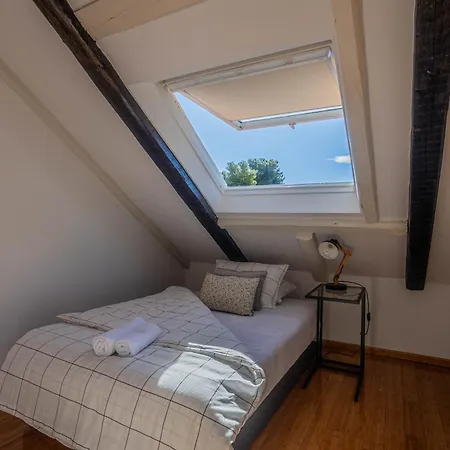 Luxattic Apartament *