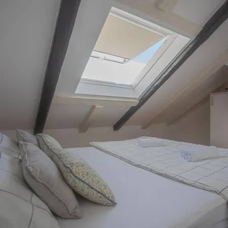 Apartment Luxattic Split