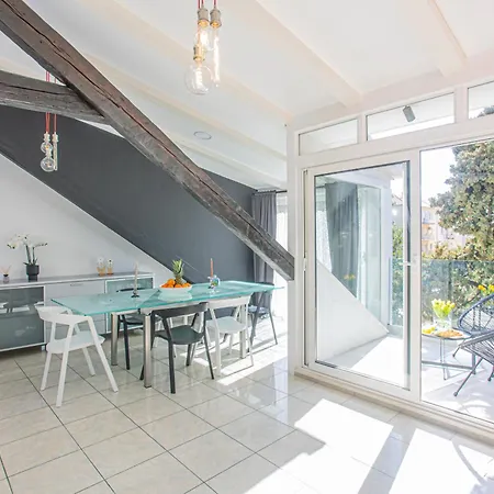 Luxattic * 斯普利特